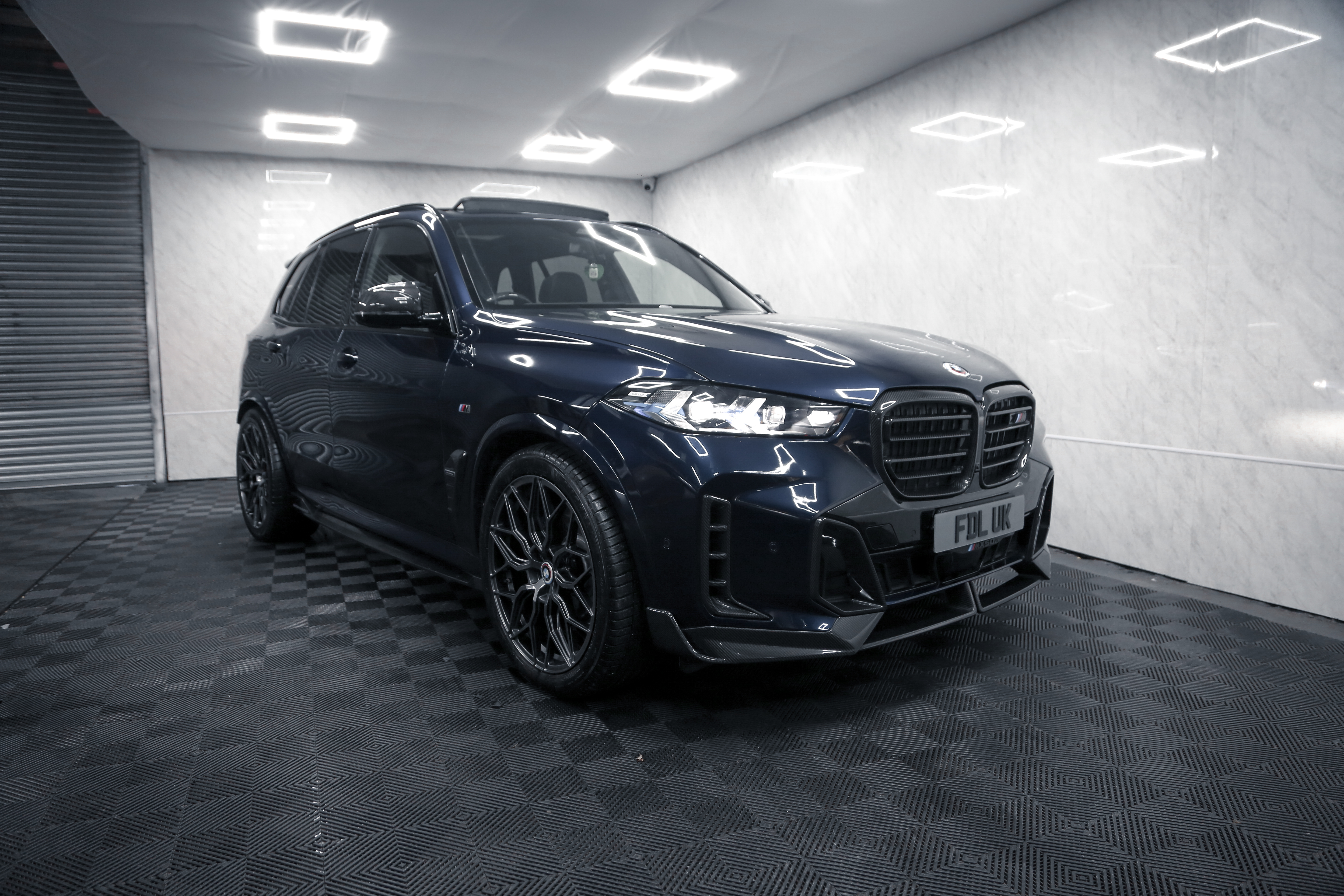 BMW X5 LCI front three-quarter