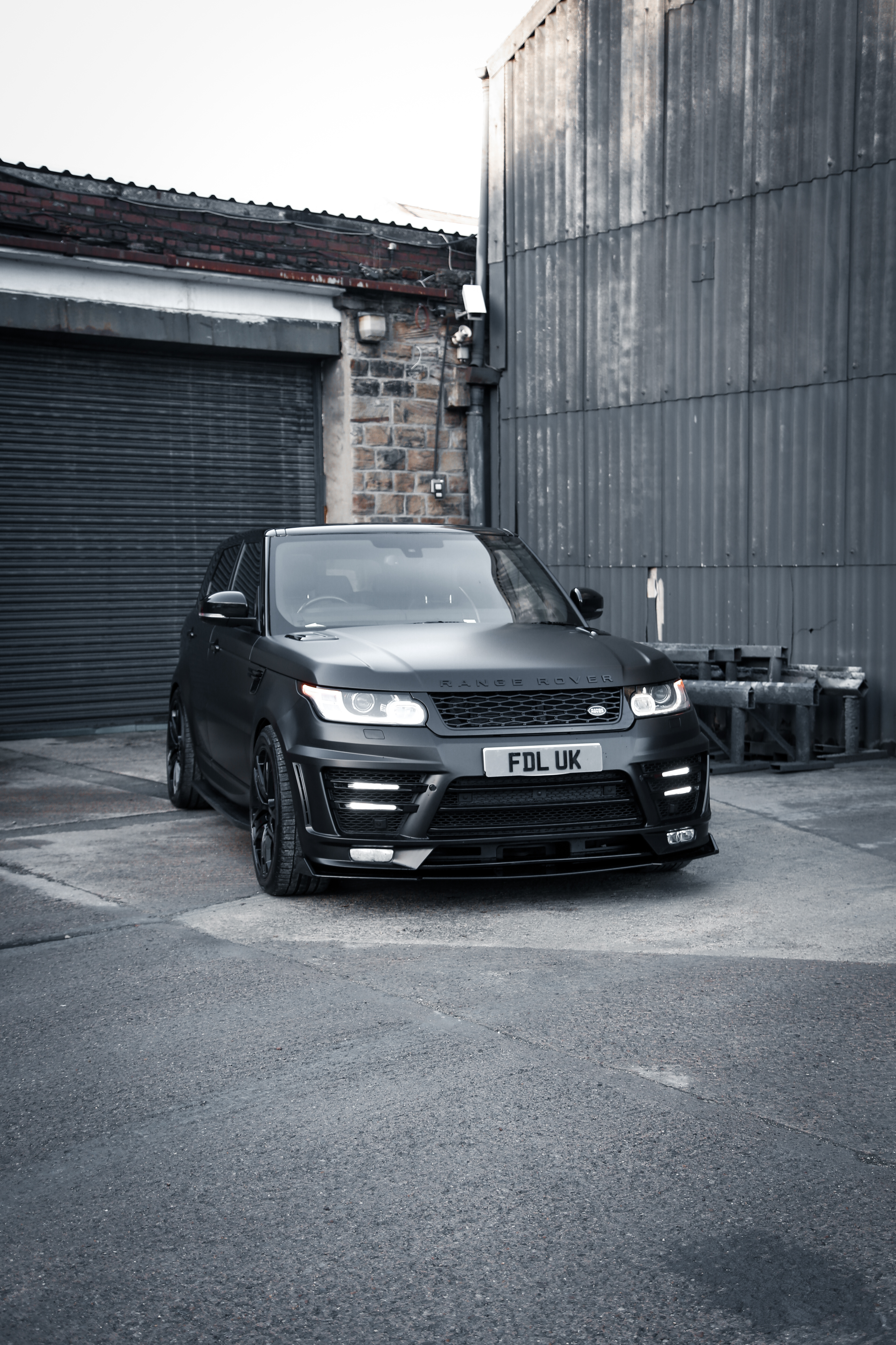 Range Rover Sport satin black front view