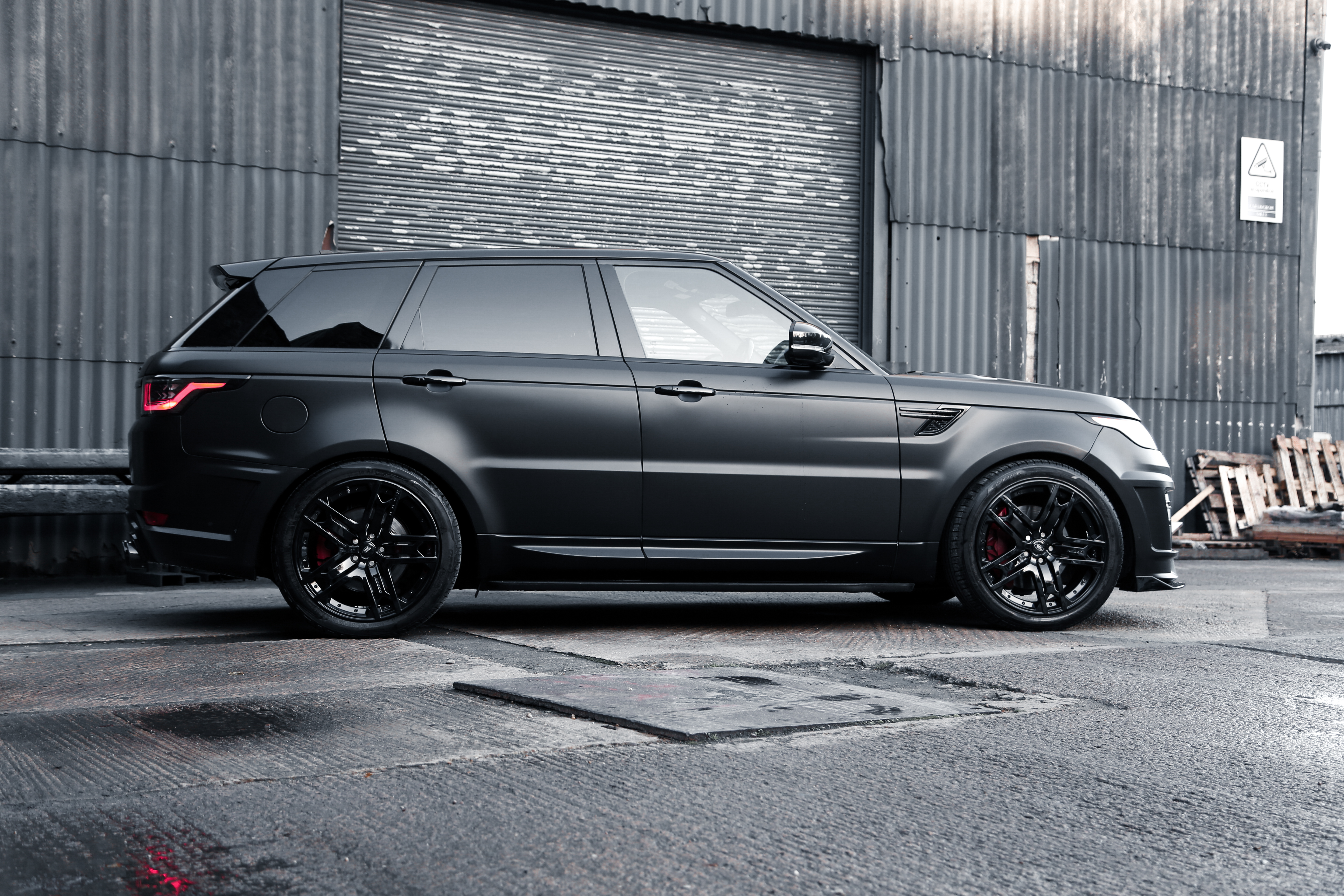 Range Rover Sport satin black side profile